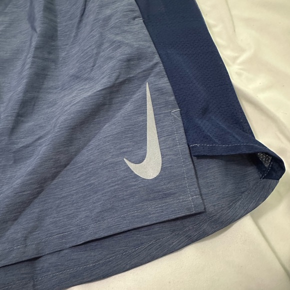Women’s  blue Nike shorts - Picture 2 of 5